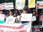 Peringati Hari Perempuan Internasional, WALHI : Perempuan NTT Dalam Ketidakadilan Antar Generasi