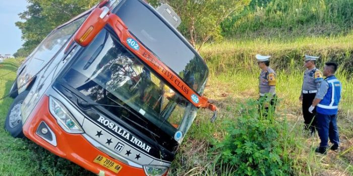 Kecelakaan Maut Bus Rosalia Indah, 7 Tewas, Dua Diantaranya Anak Dibawah Umur