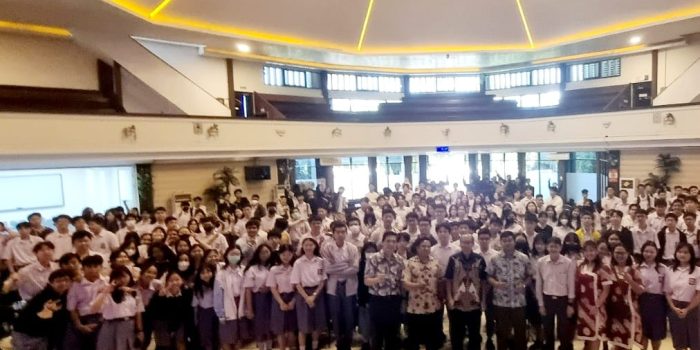 SMAK Frateran Surabaya Gandeng ISTTS Gelar Seminar Tentang Teknologi dan AI